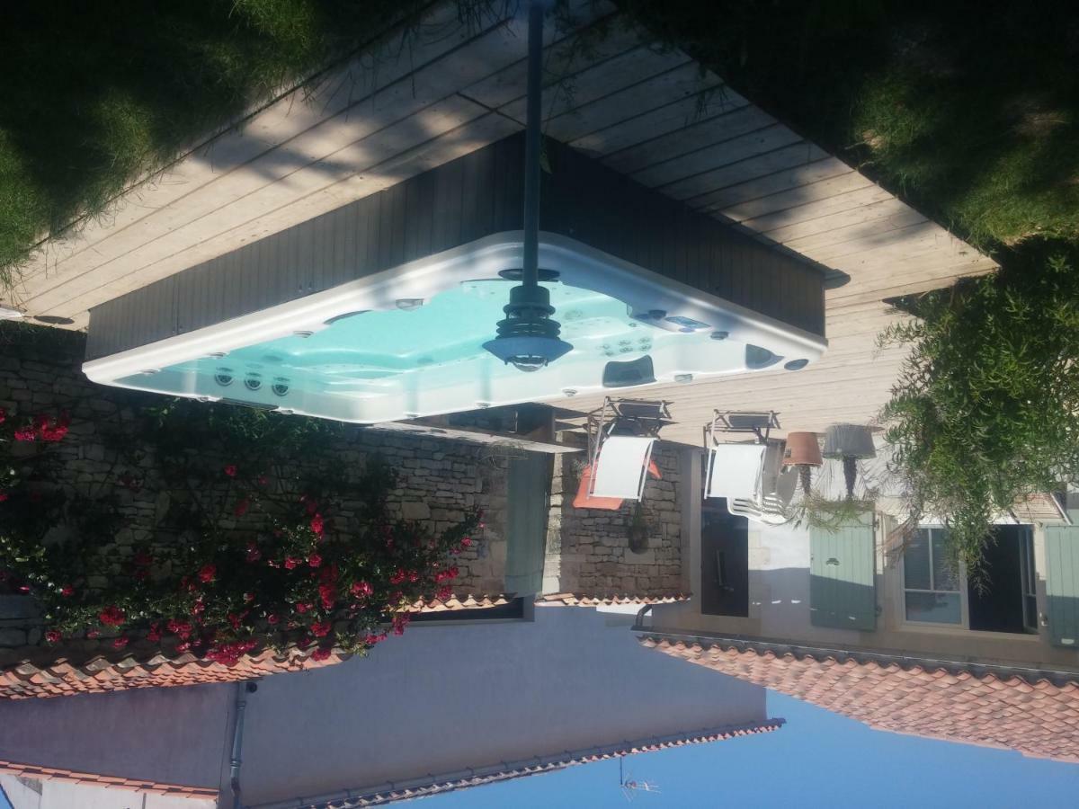 Hotel L'Ile De Re Les Trois Moulins Saint-Martin-de-Ré Exterior foto